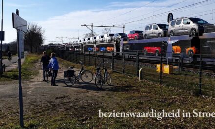 Ultra lange trein door Stroe