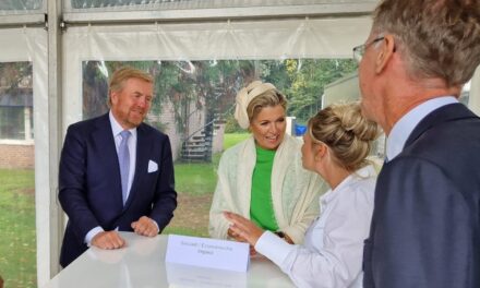 Koning Willem Alexander en Koningin Maxima zijn in Barneveld